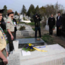 Koszorúzás a köztemetőben - Március 15.