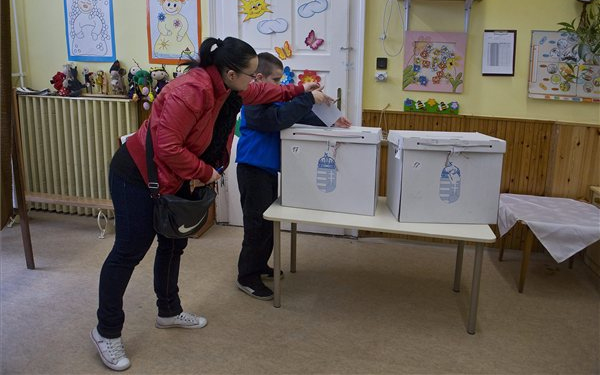 Mégsem lesz csatlakozás?