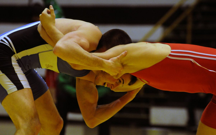 Oda- visszavágó a Sportcsarnokban