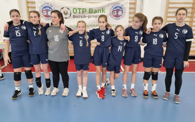 Felnőtt Cápa vereség, U12 győzelem