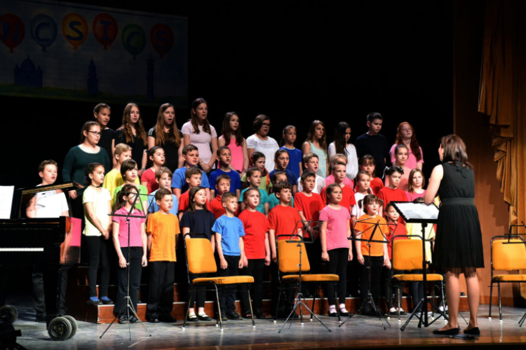 Alsós Táncsics est