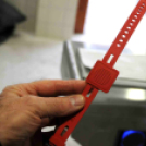 Strand-szerelik a beléptető rendszert