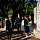 Koszorúkkal emlékeztek