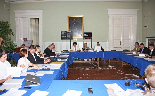 Feszes gazdálkodásra lesz szüksége a városnak