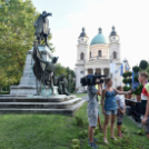 Vízilabda olimpikonok a főtéren