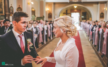 Megköttetett a frigy