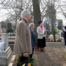 Koszorúzás a köztemetőben - Március 15.