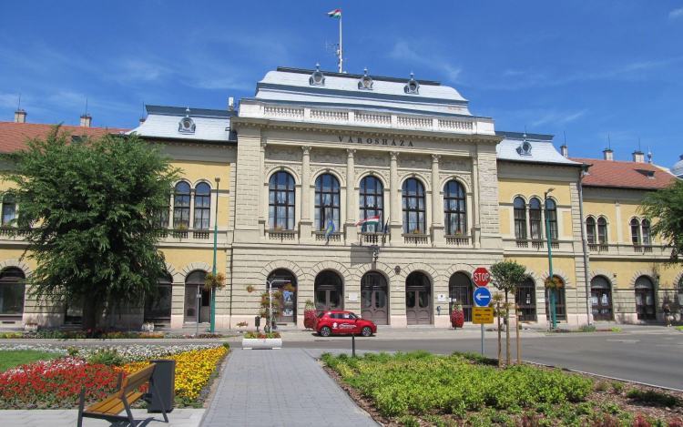 388 millió forint kompenzációt kap a város