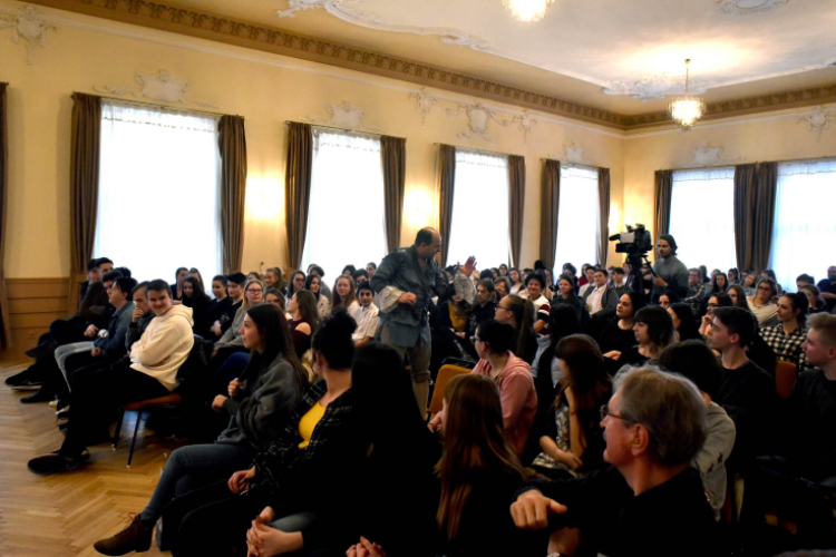 PATKÓS IRMA suli rendhagyó óra és építési terv átadás