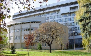 Ismét látogatható a ceglédi kórház
