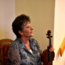 Hangszerbemutató és hangszersimogató a zenesuliban