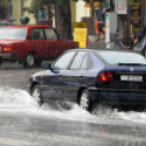 Senki sem úszta meg... 