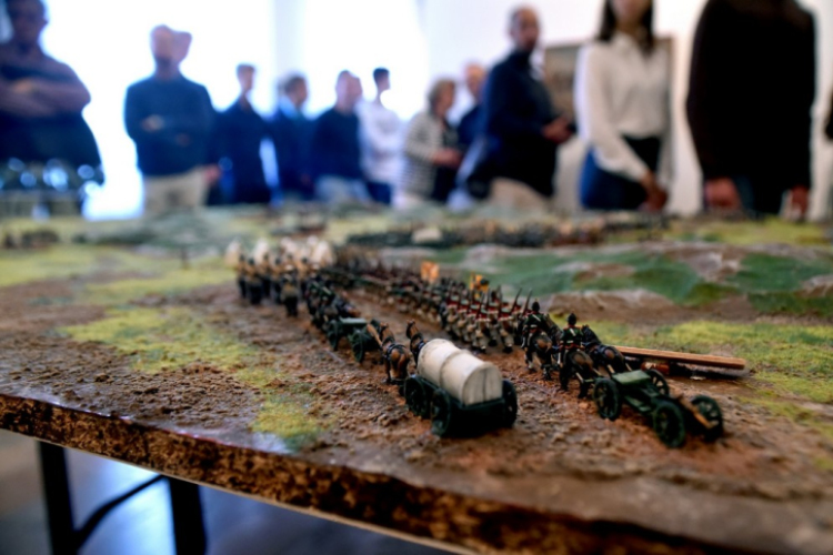 Csudáknak éve - kiállítás a Ceglédi Galériában