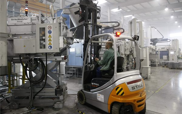 Kétmilliárd forintból bővítette kapacitását a ceglédi Ecseri Kft. Szolnokon