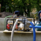 Városi Strandfürdő – Már burkolnak