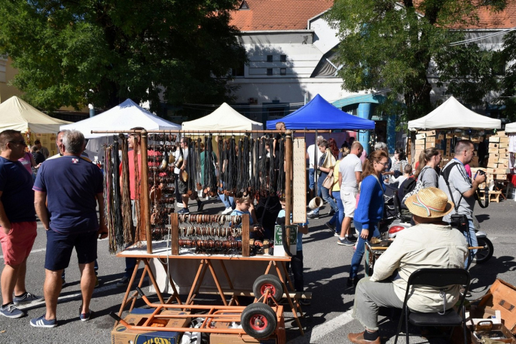 Régi Idők Piacztere az Eötvös téren