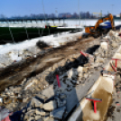 Bedarálják a lelátót