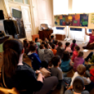 Négyszögletű Kerek kiállítás 