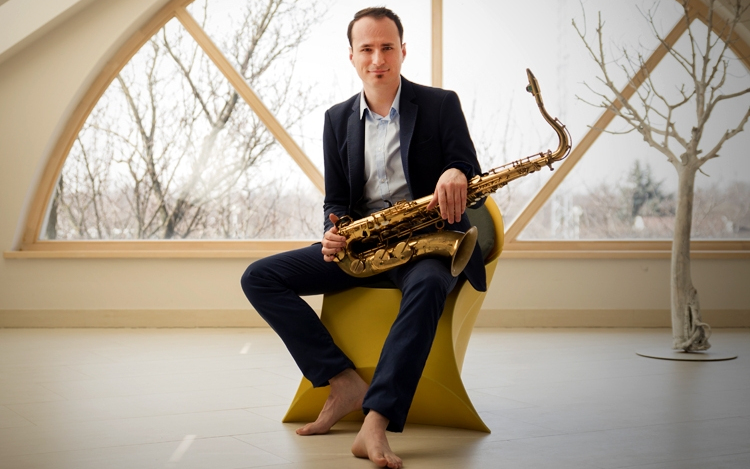 🎷  ZOLBERT koncert Cegléden!