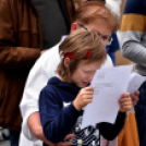 Éneklés a TV torony kilencedik emeletének teraszáról