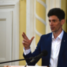 Újabb találkozások