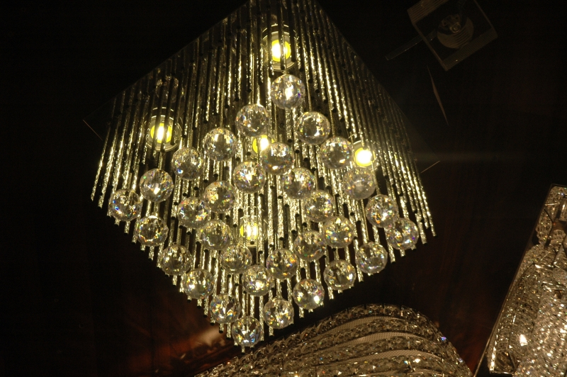 Igaz Fény Lámpabolt 