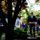 Megemlékezés a vasútállomáson