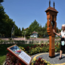 Virágharangot avattak Csemőben