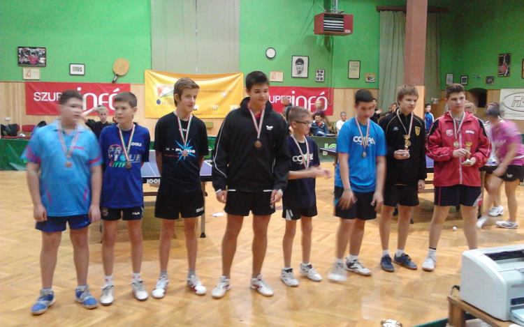 Ismét nagyüzem és serdülő ranglistaverseny Cegléden!