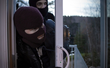 Ismét megjelentek Cegléden a besurranók