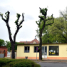 Bontás a sportuszodában 