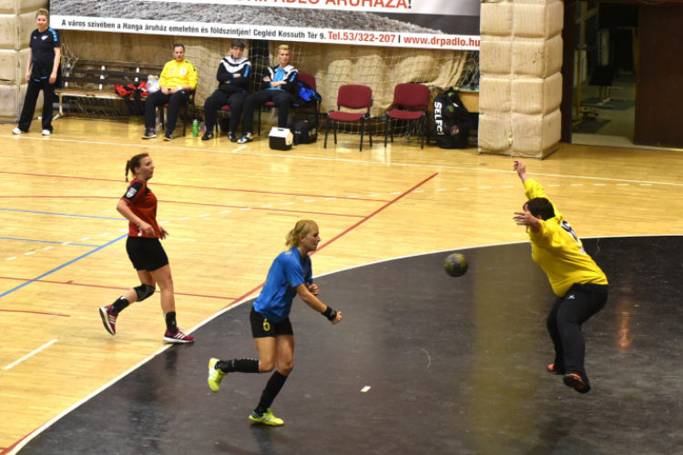 Ceglédi Kék Cápák - Gárdony-Pázmánd NKSE 21 - 27 (10 - 13)