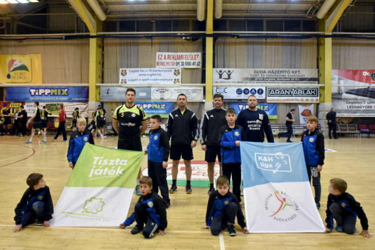 CEGLÉDI KK SE - SPORT 36-KOMLÓ 26 - 26