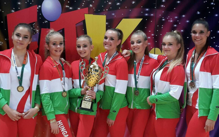 Ceglédi Fit Kid lányok Írországban