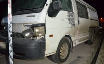 Olajos kannákkal próbálták lekoptatni a rendőröket