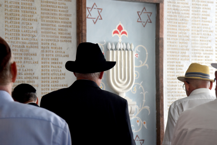 80 évvel a deportálás után