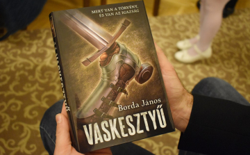 Vaskesztyű - könyvbemutató
