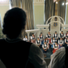 Leánykar a Városházán