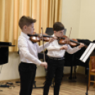 Kamarazenei versenyt rendeztek