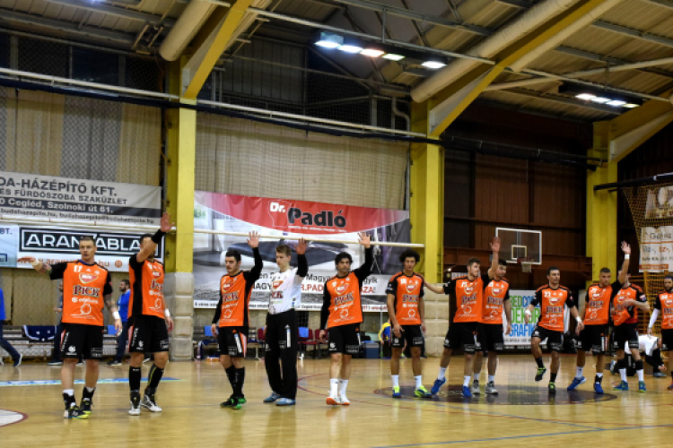 Ceglédi KKSE - Mol-Pick Szeged: 27-37 (15-21)