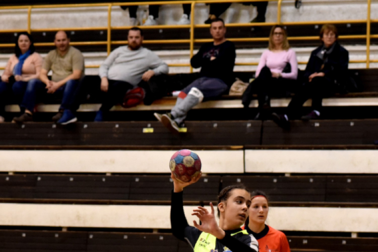 Ceglédi Kék Cápák – Dunavarsányi TE 