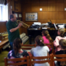 Interaktív hangszerbemutató