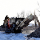 Bedarálják a lelátót