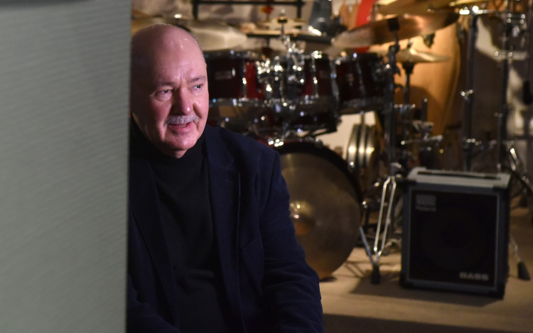 Dobmúzeumról a Librettoban