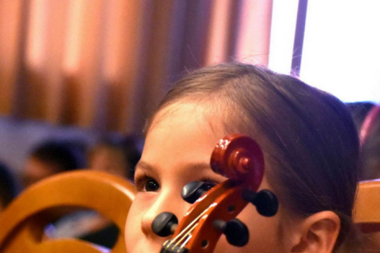 Hangszerek mesés világa - hangszerbemutató