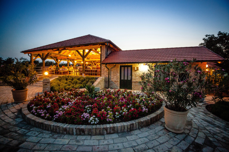 Kökény és Fia Családi Borászat