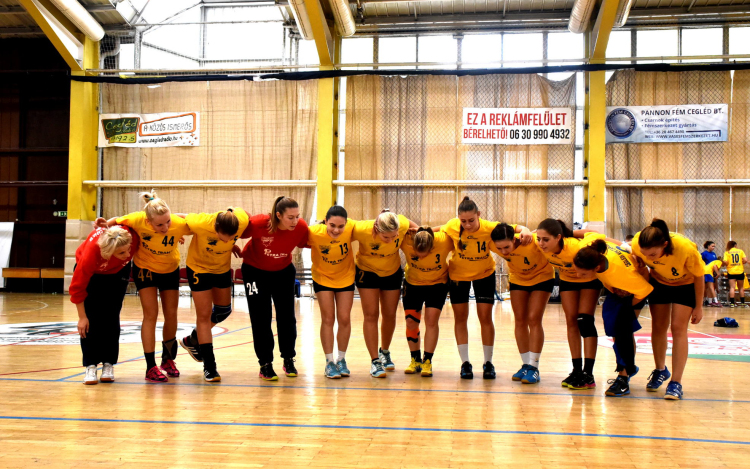 Továbbra is 100% a Cápáktól