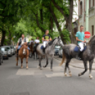 Lovasfelvonulás a belvárosban