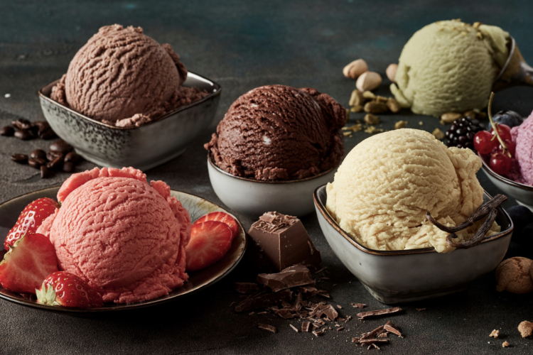 Gyorsan elkészíthető házi fagyik a forró napokra