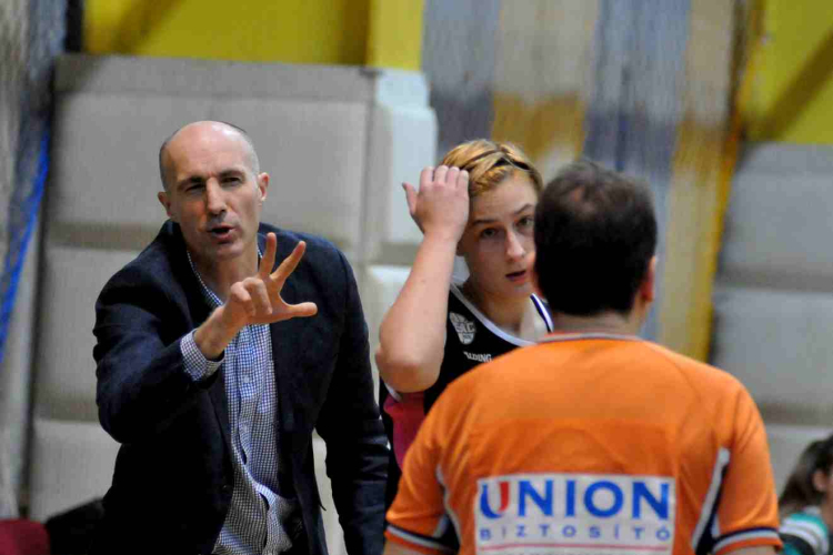 CEGLÉDI EKK – PEAC PÉCS 53 – 75